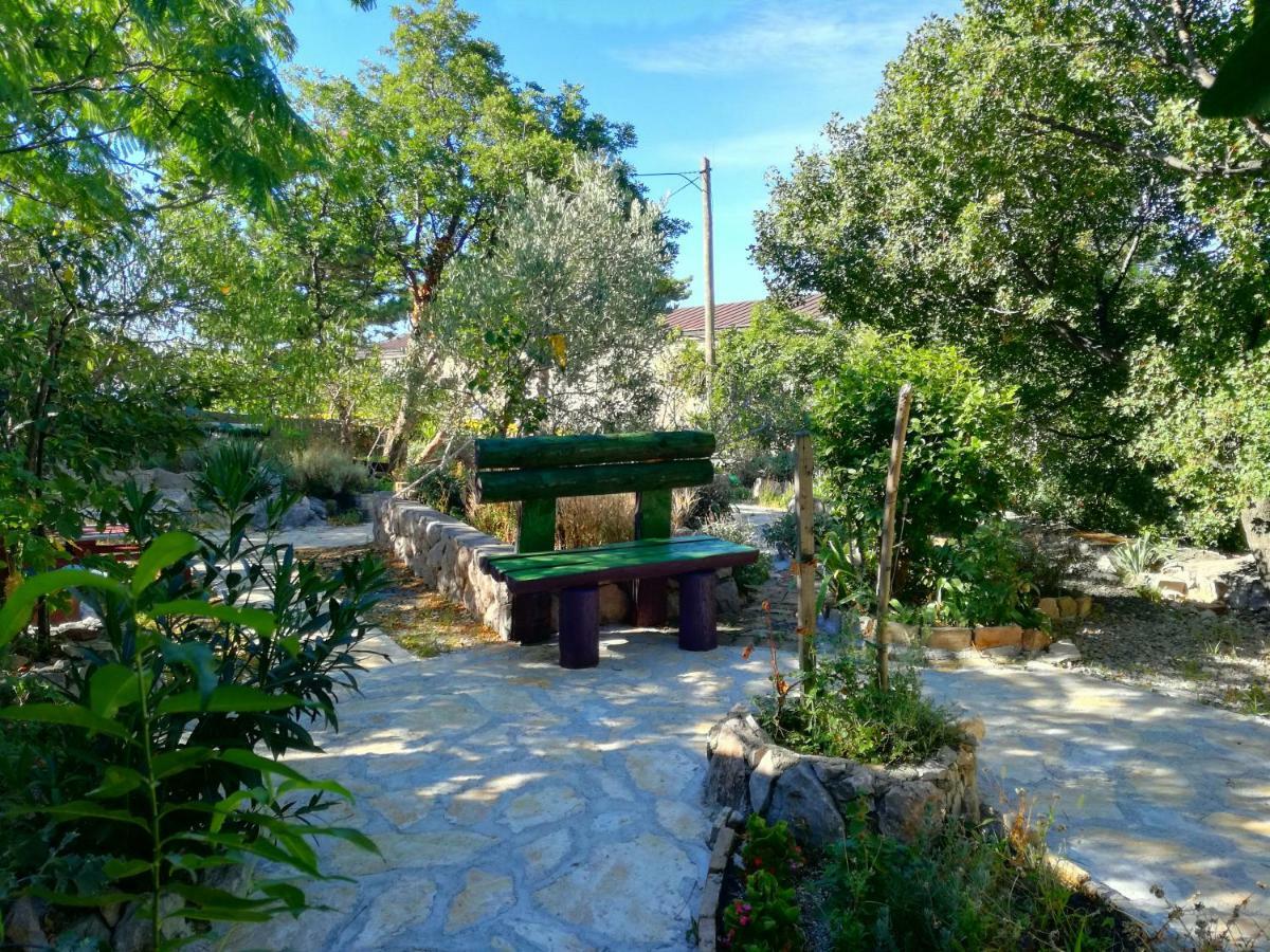 קרלובג Apartments Marija מראה חיצוני תמונה