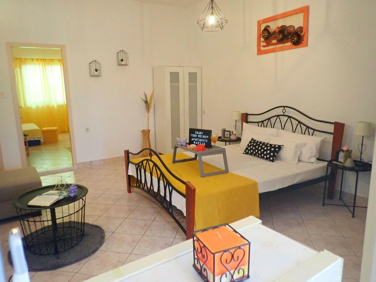 קרלובג Apartments Marija מראה חיצוני תמונה