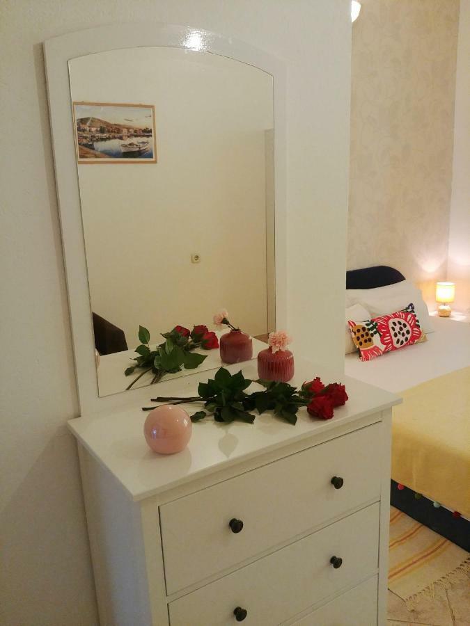 קרלובג Apartments Marija מראה חיצוני תמונה