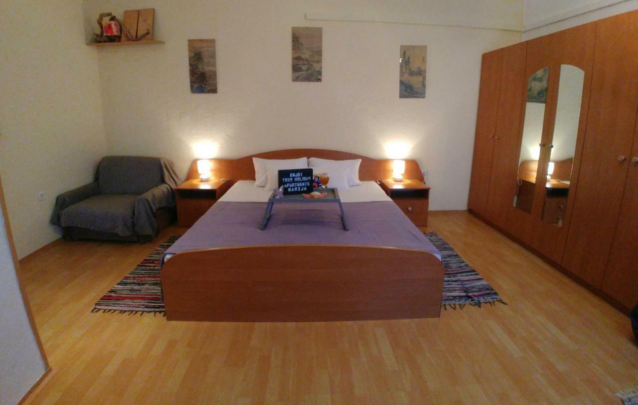 קרלובג Apartments Marija מראה חיצוני תמונה